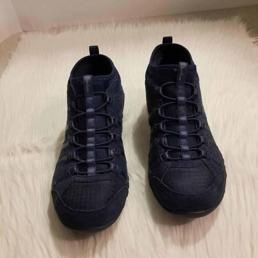 Women's Skechers, Size 6 Easy Fit Memory Foam Sneakers, Navy